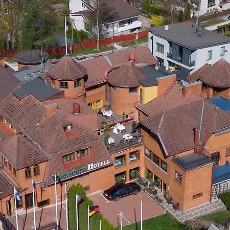 Готель Taehetorni 3*